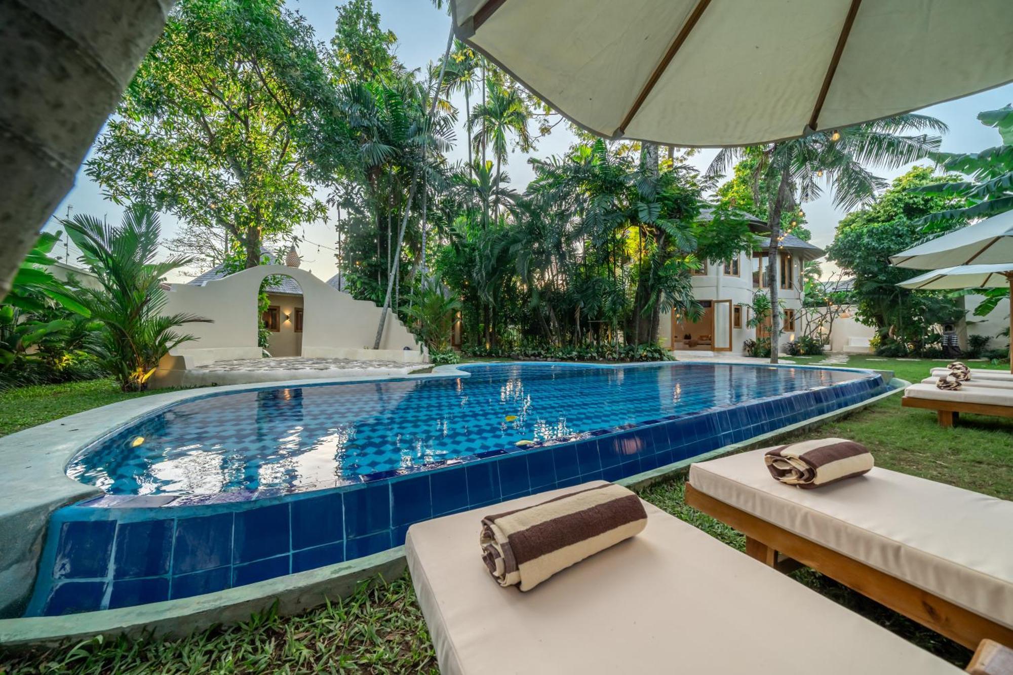 Meraki, 6br, Incl Breakfast, Heart Of Seminyak, Walking Distance To Restaurants, Bars And Shops, Tropical Garden Villa