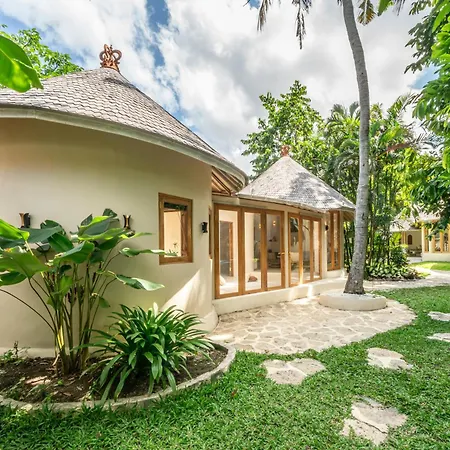 Villa Meraki, 6Br, Incl Breakfast, Heart Of Seminyak, Walking Distance To Restaurants, Bars And Shops, Tropical Garden Exterior photo