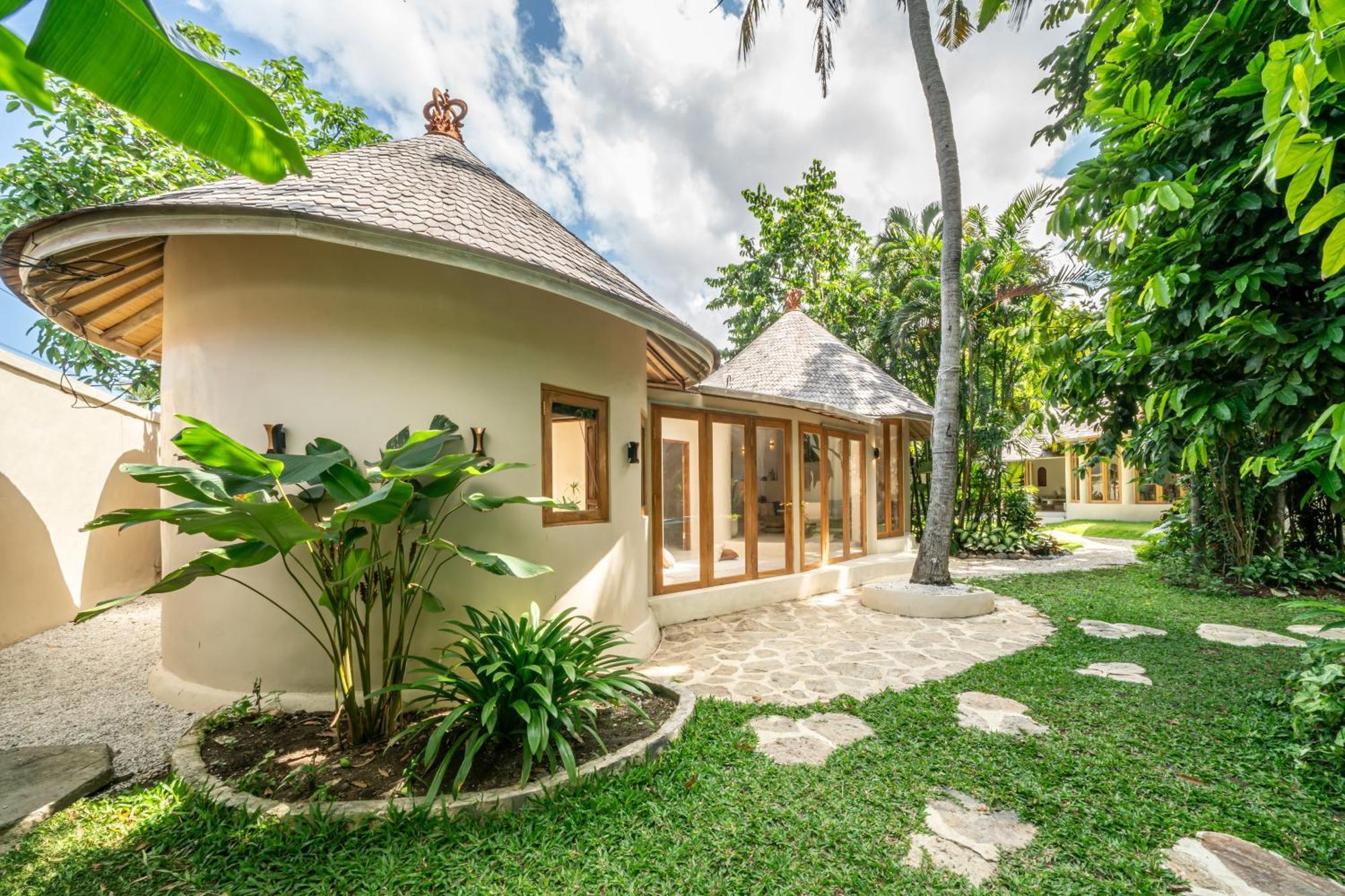 Meraki, 6br, Incl Breakfast, Heart Of Seminyak, Walking Distance To Restaurants, Bars And Shops, Tropical Garden * Seminyak (Bali)
